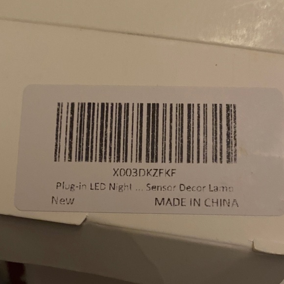 LED Night Sensor Decor Lamp - Picture 2 of 3